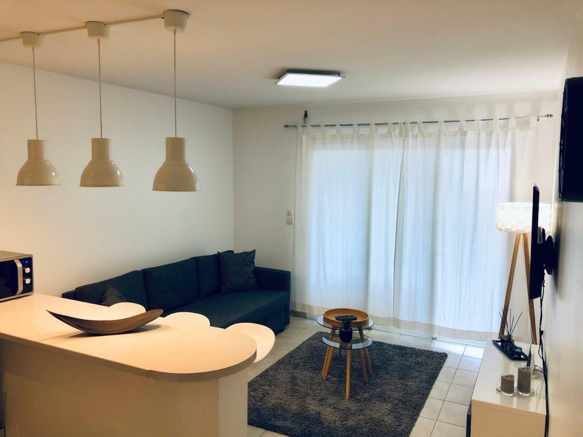 לה מול Appartement Au Bord De L'Eau מראה חיצוני תמונה