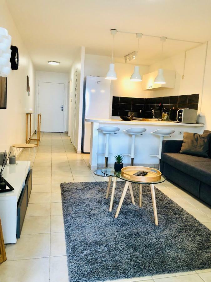 לה מול Appartement Au Bord De L'Eau מראה חיצוני תמונה