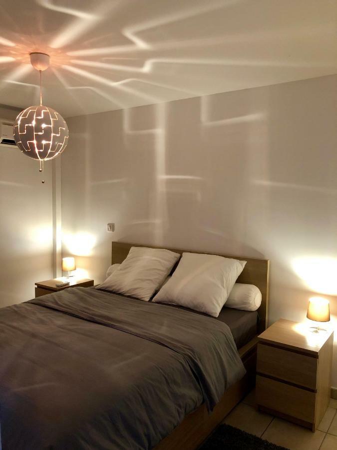 לה מול Appartement Au Bord De L'Eau מראה חיצוני תמונה